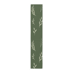 Green Holiday Table Runner - White Garland