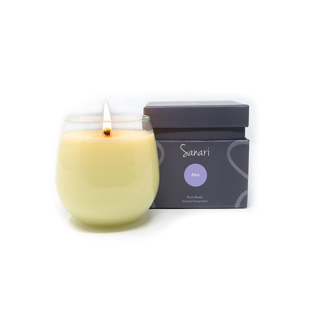 "Aria" Scented 16oz Coconut Wax Candle I Lifestyle Details