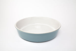 Lifestyle Details - Cake Pan in Pale Jade