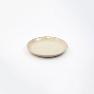 Lifestyle Details - La Marsa Bread Plate in Muslin - Set of 1