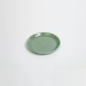 Lifestyle Details - La Marsa Bread Plate in Sage - Set of 1