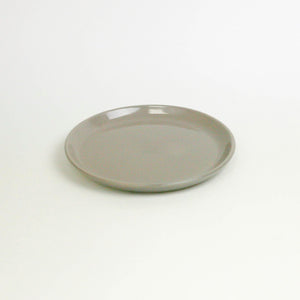 Lifestyle Details - La Marsa Dessert Plate in Lilac - Set of 1