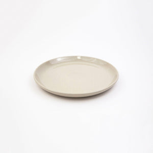 Lifestyle Details - La Marsa Dessert Plate in Muslin - Set of 1