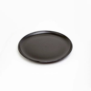 Lifestyle Details - La Marsa Stoneware Dinner Plate in Onyx - Set of 1