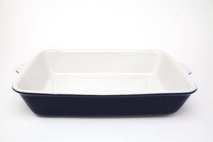 Lifestyle Details - Large Baking Dish in Juniper