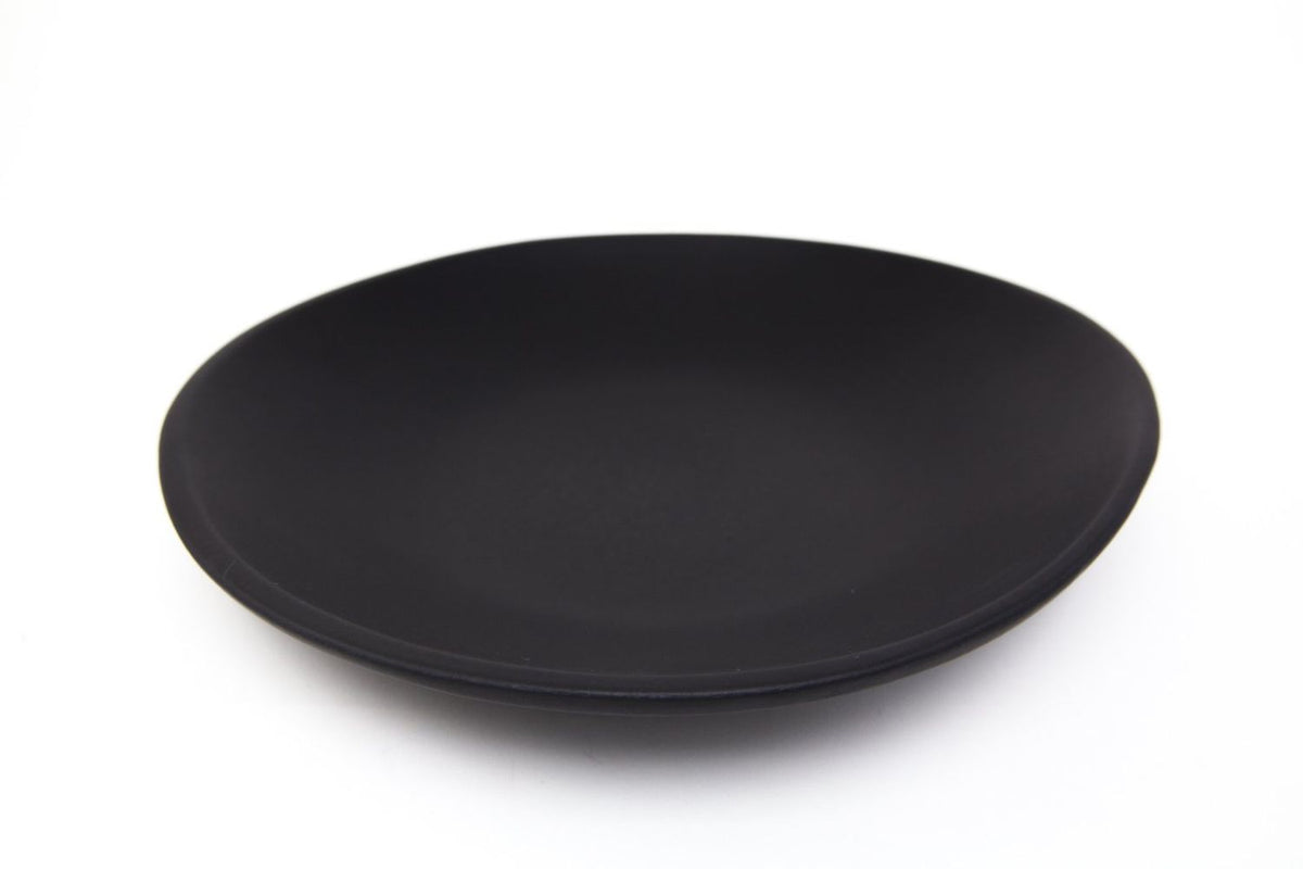 Lifestyle Details - Dadasi Stoneware Dinner Plate in Basalt - Set of 1