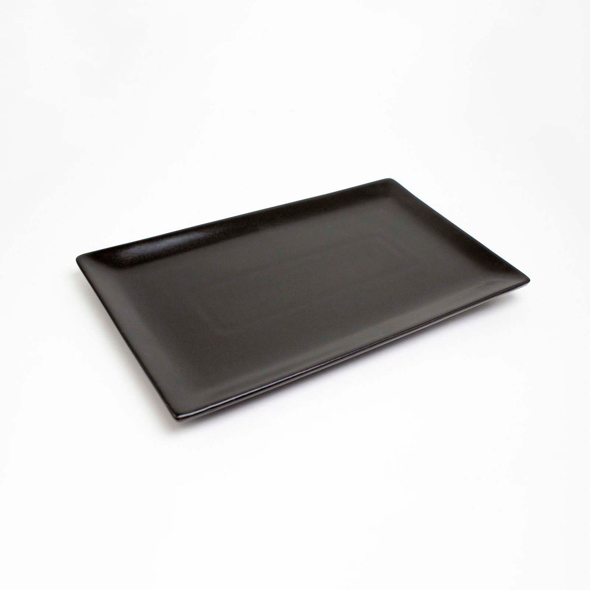Lifestyle Details - Dinner Platter in Onyx