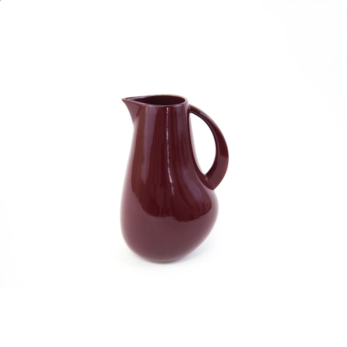 Lifestyle Details - Drink Pitcher in Plum