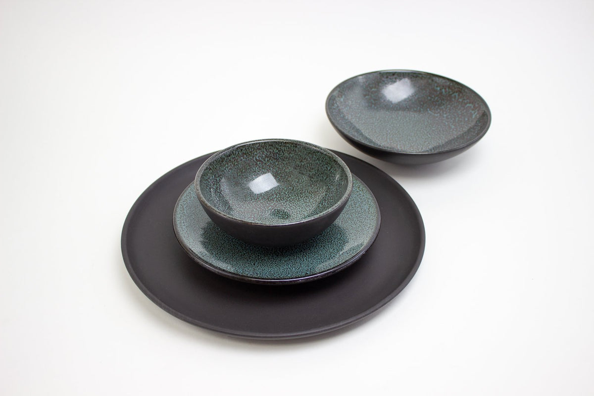 Lifestyle Details - Full Stoneware Dinner Set in Adriatic - Set of 1