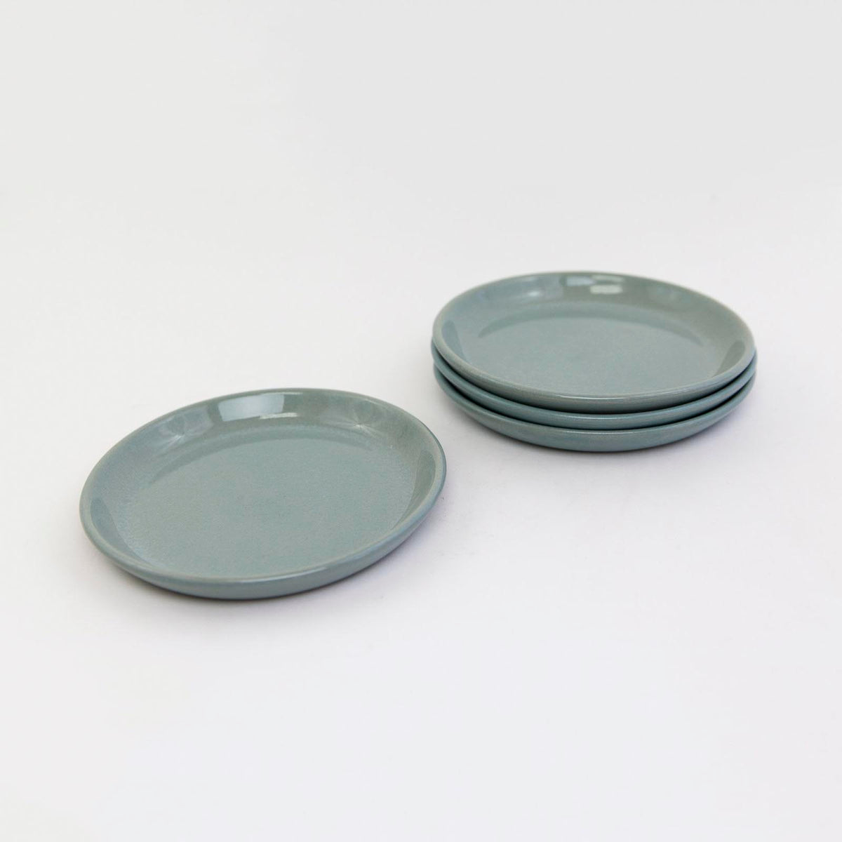 Lifestyle Details - La Marsa Bread Plate in Pale Jade - Set of 4