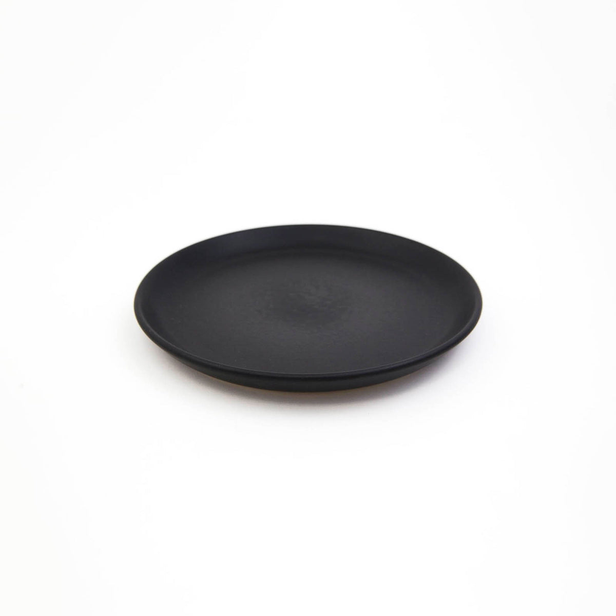 Lifestyle Details - La Marsa Dessert Plate in Basalt - Set of 1