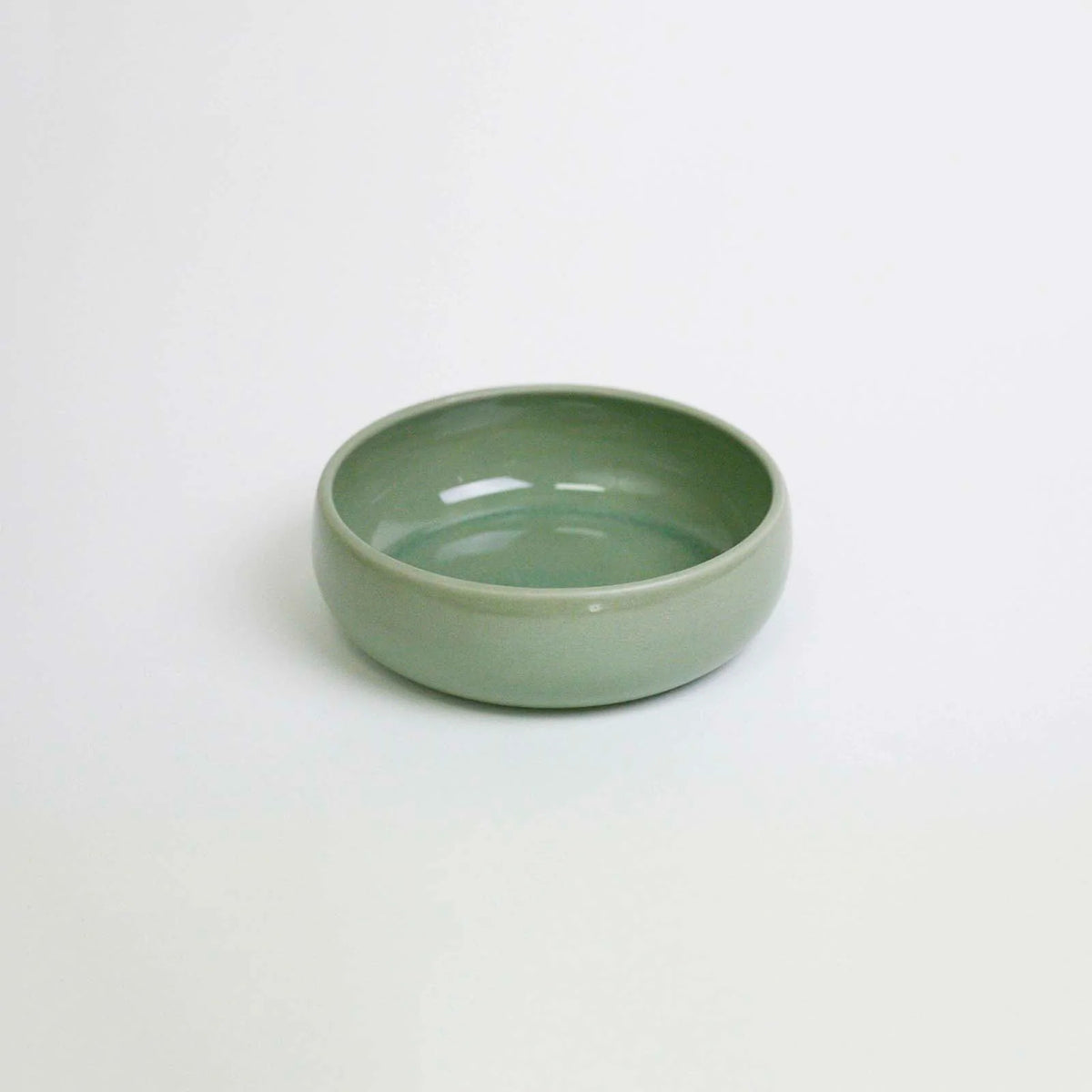 Lifestyle Details - La Marsa Fruit Plate in Sage - Set of 1