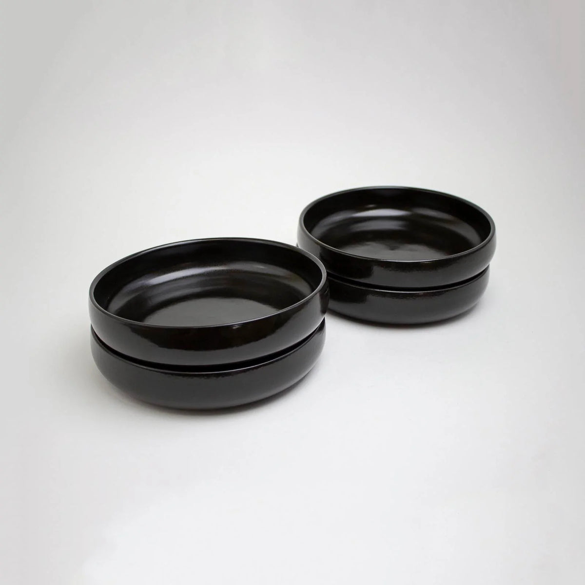 Lifestyle Details - La Marsa Salad Plate in Onyx - Set of 4