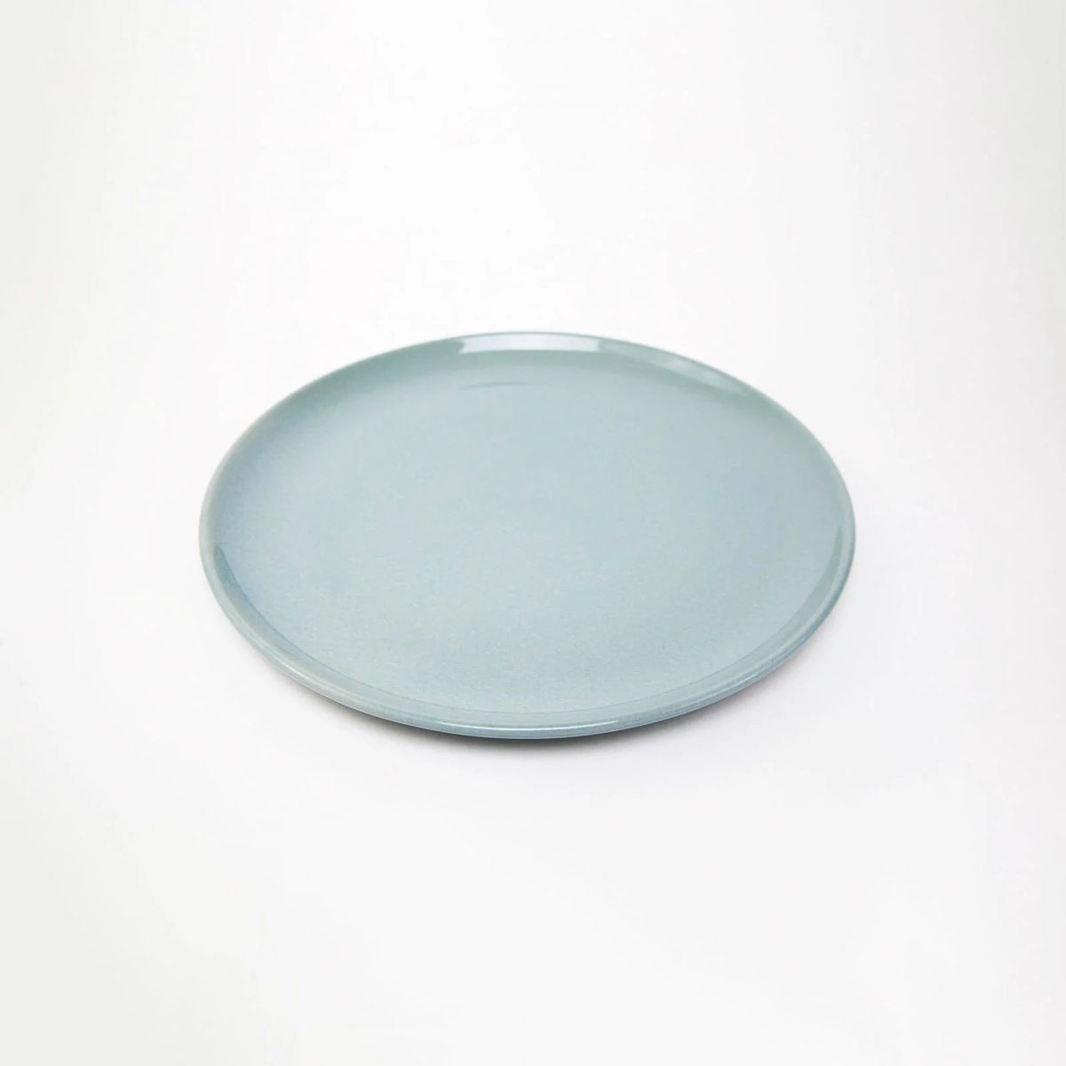Lifestyle Details - La Marsa Stoneware Dinner Plate in Pale Jade - Set of 1
