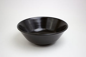 Lifestyle Details - Serving Bowl in Onyx