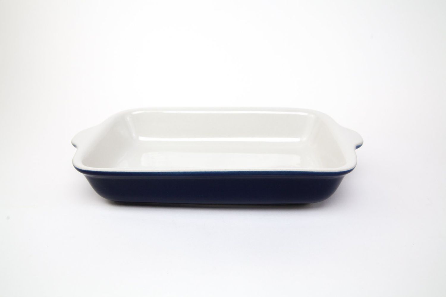 Lifestyle Details - Small Baking Dish in Amber