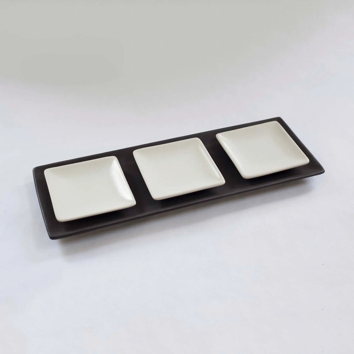 Lifestyle Details - Tapas Dishes Serving Set in Basalt & Chalk