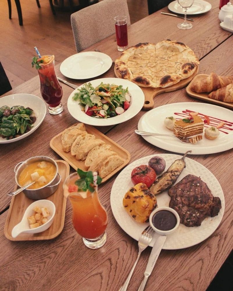 Natural Bamboo Platter 12" X 8" | 30.5 cm X 20.5 cm