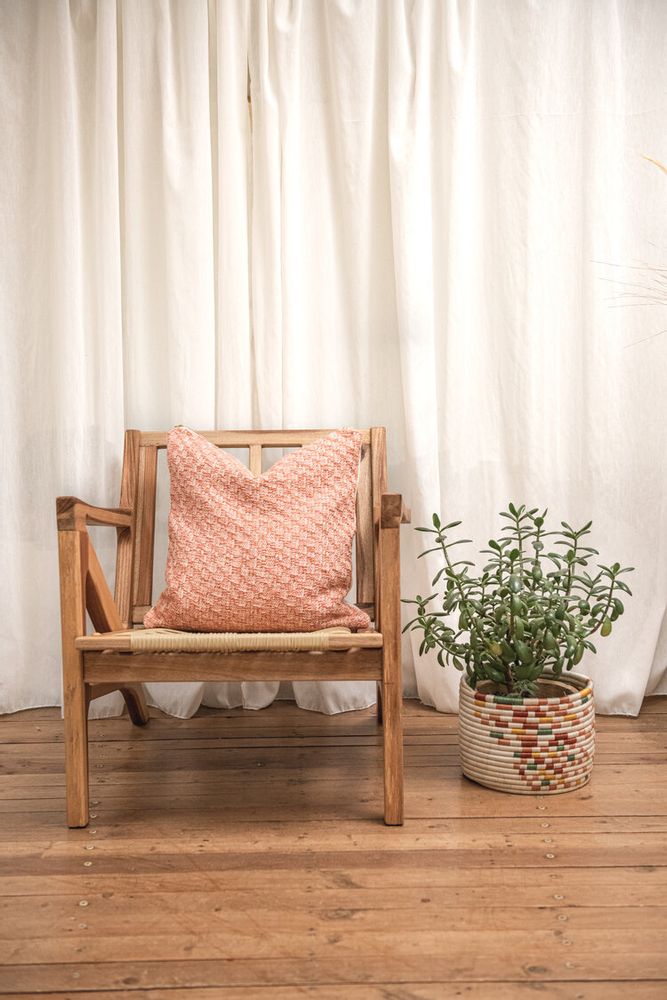 Basic Guayaba Pink Pillow