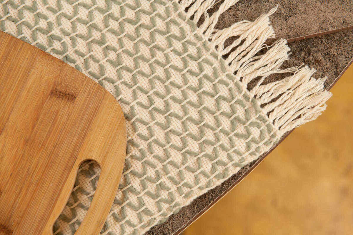 Diamond Guanabana Cream and Dark Green Placemats (Set of 4)