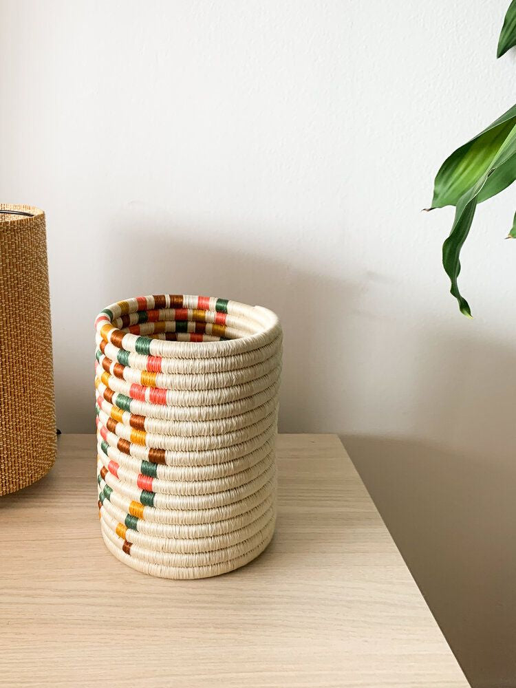 Guacamaya Tall Fique Woven Basket