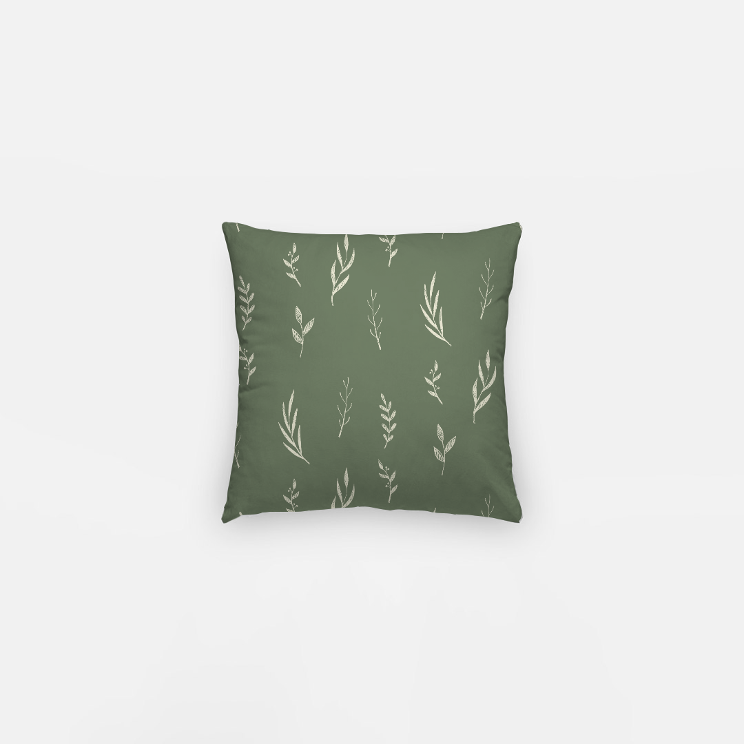 10x10 Green Holiday Polyester Pillowcase - White Garland